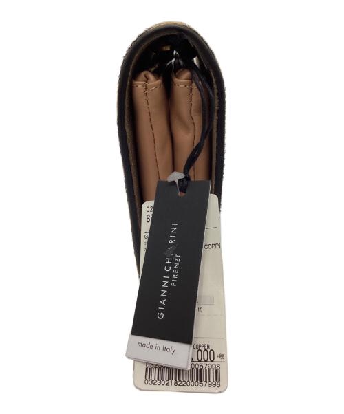 GIANNI CHIARINI（ジャンニ キアリーニ）GIANNI CHIARINI (ジャンニ キアリーニ) GIANNI CHIARINI　DAKOTA　ZEBRA CAPPU COPPER ベージュ×ブラックの古着・服飾アイテム