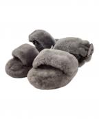 UGGアグ）の古着「UGG　Fuzz Yeah　サンダル」｜グレー