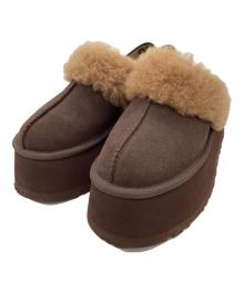 UGG（アグ）の古着「UGG　Funkette　サンダル」｜ブラウン