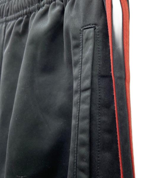 adidas（アディダス）adidas (アディダス) トラックパンツ ブラック×レッド サイズ:Lの古着・服飾アイテム