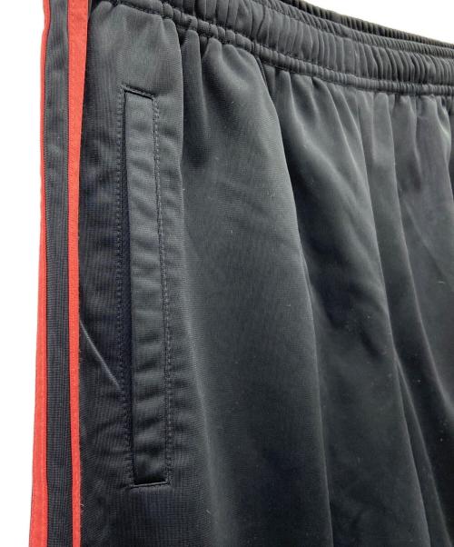 adidas（アディダス）adidas (アディダス) トラックパンツ ブラック×レッド サイズ:Lの古着・服飾アイテム