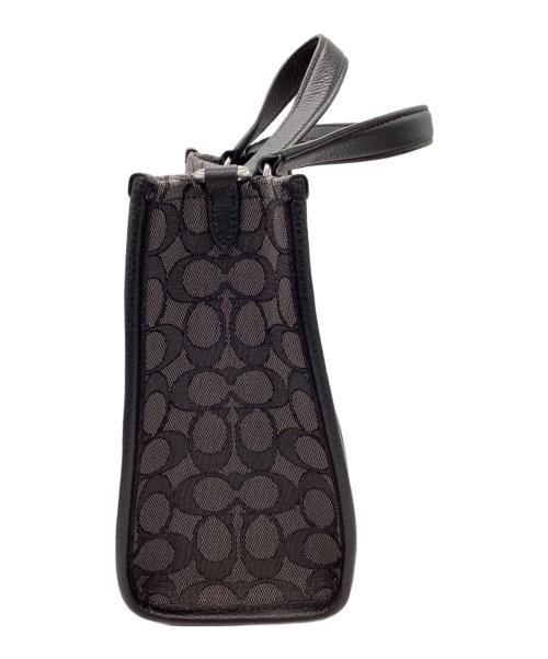 COACH（コーチ）COACH (コーチ) COACH　シグネチャー　デンプシーバッチ　2WAYショルダーバッグ ブラック×グレーの古着・服飾アイテム