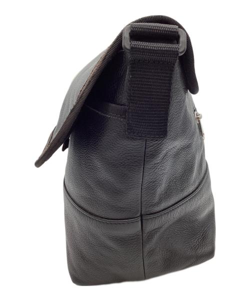 BALENCIAGA（バレンシアガ）BALENCIAGA (バレンシアガ) BALENCIAGA　EXPLORERメッセンジャー　メッセンジャーバッグ ブラックの古着・服飾アイテム