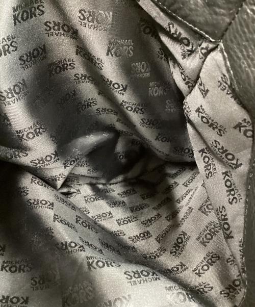 MICHAEL KORS（マイケルコース）MICHAEL KORS (マイケルコース) MICHAEL KORS　ホーボーバッグ ブラックの古着・服飾アイテム