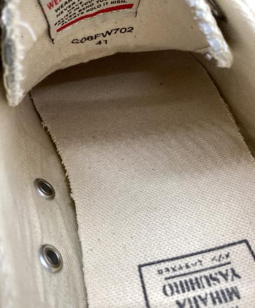 Nigel Cabourn × MIHARA YASUHIRO（ナイジェルケーボン×ミハラヤスヒロ）Nigel Cabourn × MIHARA YASUHIRO Nigel Cabourn × MIHARA YASUHIRO　ナイジェルケーボン　ローカットスニーカー ホワイト×オリーブ サイズ:41の古着・服飾アイテム