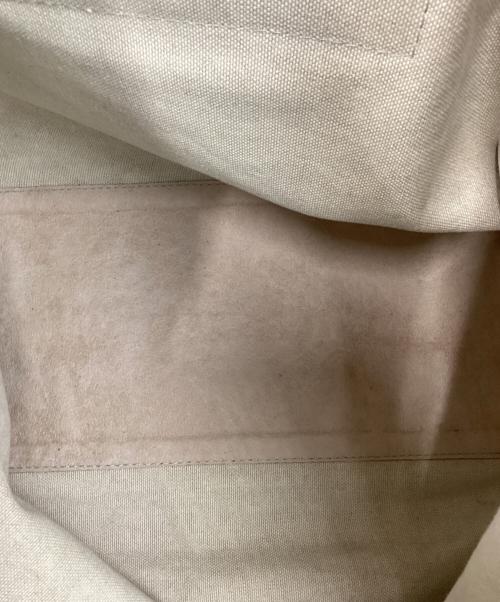 IACUCCI（イアクッチ）IACUCCI (イアクッチ) IACUCCI　トートバッグ ベージュ×シルバーの古着・服飾アイテム