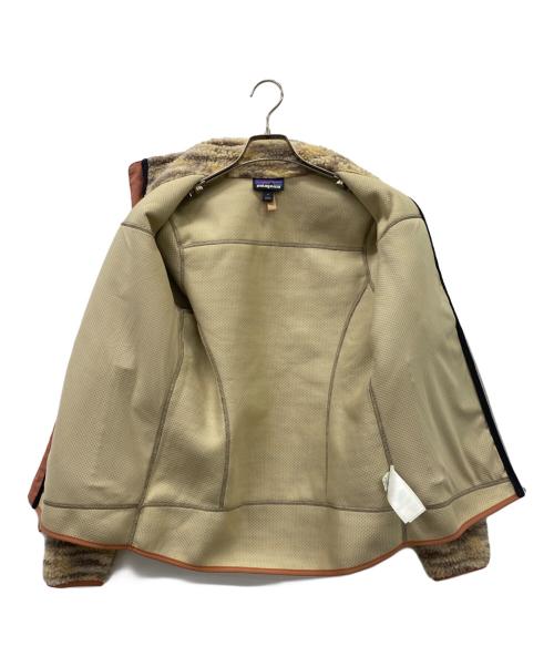 Patagonia（パタゴニア）Patagonia (パタゴニア) Patagonia　ウィメンズ・クラシック・レトロX・ジャケット ベージュ×ブラウン サイズ:Ｓの古着・服飾アイテム