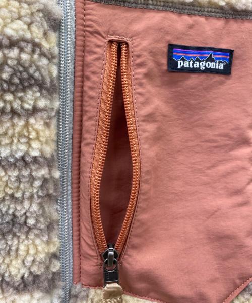 Patagonia（パタゴニア）Patagonia (パタゴニア) Patagonia　ウィメンズ・クラシック・レトロX・ジャケット ベージュ×ブラウン サイズ:Ｓの古着・服飾アイテム