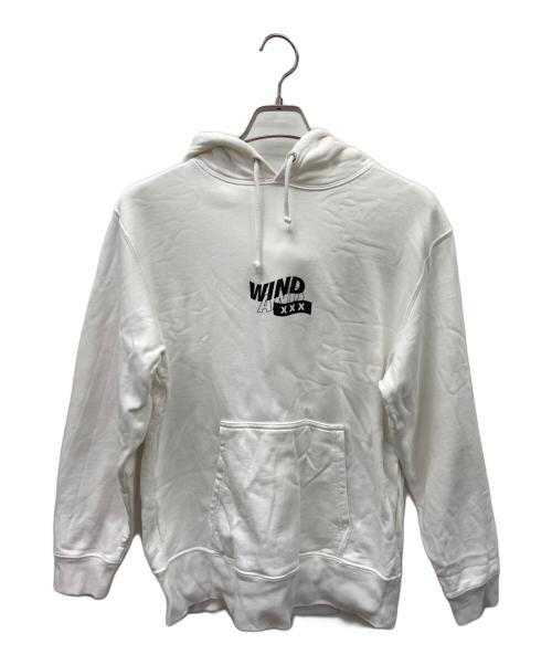 WIND AND SEA（ウィンダンシー）WIND AND SEA (ウィンダンシー) GOD SELECTION XXX (ゴッド セレクション トリプルエックス) WIND AND SEA×GOD SELECTION XXXプルオーバーパーカー ホワイト×ブラック サイズ:Mの古着・服飾アイテム