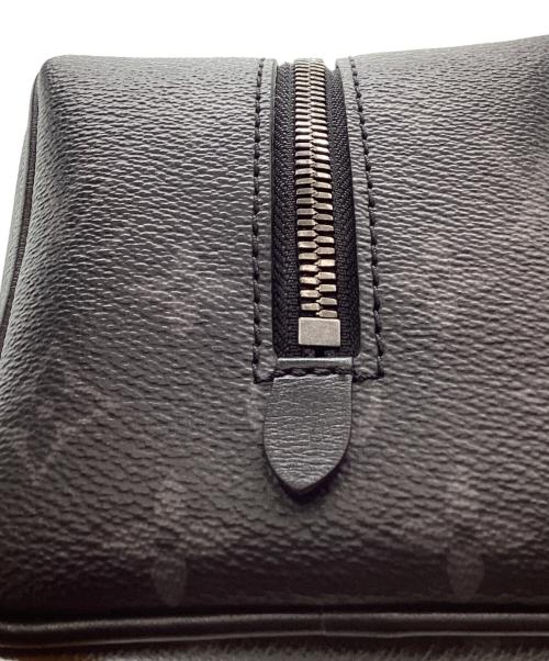 LOUIS VUITTON（ルイ ヴィトン）LOUIS VUITTON (ルイ ヴィトン) LOUIS VUITTON　モノグラム・エクリプス　ロッカー ドップ・キット　セカンドバッグ ブラック×グレーの古着・服飾アイテム
