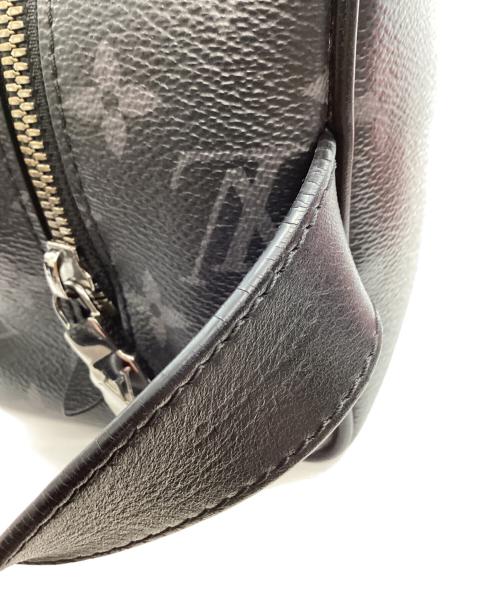 LOUIS VUITTON（ルイ ヴィトン）LOUIS VUITTON (ルイ ヴィトン) LOUIS VUITTON　モノグラム・エクリプス　ロッカー ドップ・キット　セカンドバッグ ブラック×グレーの古着・服飾アイテム