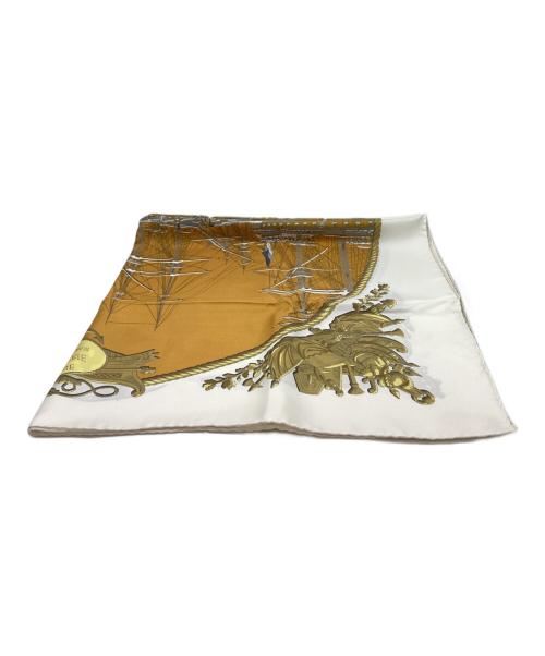 HERMES（エルメス）HERMES (エルメス) HERMES　カレ90　シルクスカーフ ホワイト×オレンジの古着・服飾アイテム