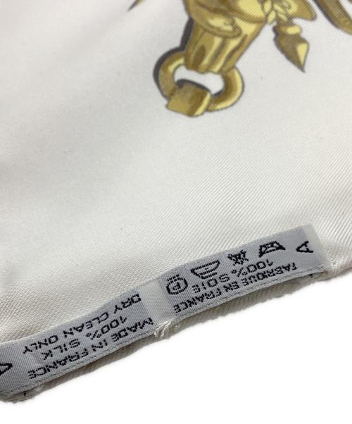 HERMES（エルメス）HERMES (エルメス) HERMES　カレ90　シルクスカーフ ホワイト×オレンジの古着・服飾アイテム