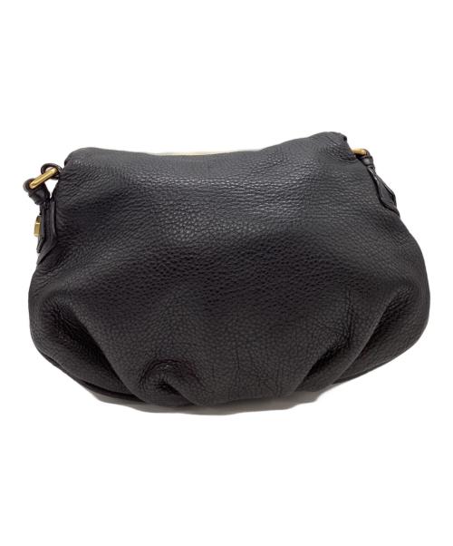 Marc by Marc Jacobs（マークバイマークジェイコブス）Marc by Marc Jacobs (マークバイマークジェイコブス) Marc by Marc Jacobs　ショルダーバッグ ブラック×ゴールドの古着・服飾アイテム