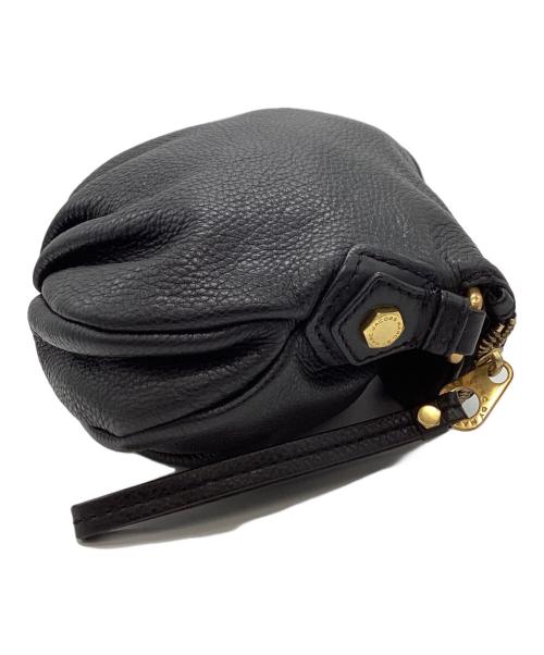 Marc by Marc Jacobs（マークバイマークジェイコブス）Marc by Marc Jacobs (マークバイマークジェイコブス) Marc by Marc Jacobs　ショルダーバッグ ブラック×ゴールドの古着・服飾アイテム