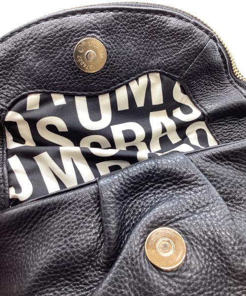 Marc by Marc Jacobs（マークバイマークジェイコブス）Marc by Marc Jacobs (マークバイマークジェイコブス) Marc by Marc Jacobs　ショルダーバッグ ブラック×ゴールドの古着・服飾アイテム