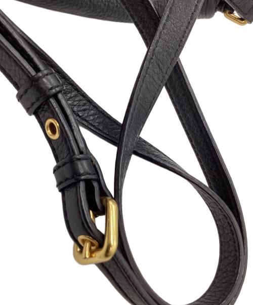 Marc by Marc Jacobs（マークバイマークジェイコブス）Marc by Marc Jacobs (マークバイマークジェイコブス) Marc by Marc Jacobs　ショルダーバッグ ブラック×ゴールドの古着・服飾アイテム
