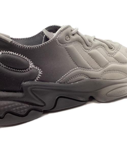 adidas（アディダス）adidas (アディダス) adidas　OZWEEGO TECH　ローカットスニーカー グレー×ブラック サイズ:27㎝の古着・服飾アイテム