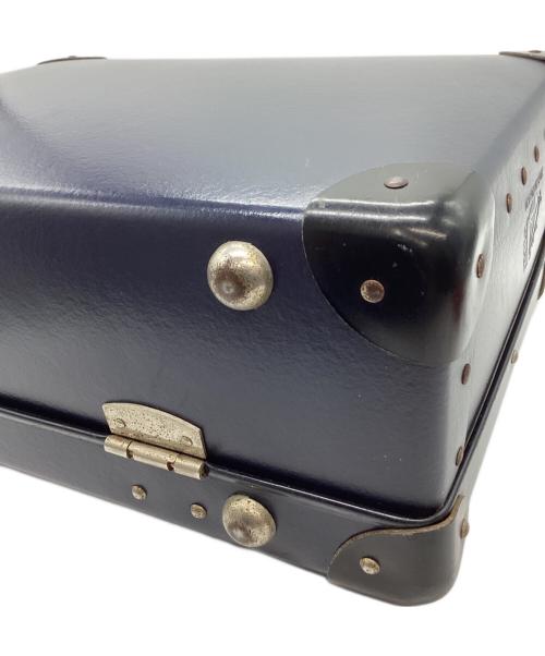 GLOBE-TROTTER（グローブトロッター）GLOBE-TROTTER (グローブトロッター) GLOBE-TROTTER　アタッシュケース ネイビー×ブラックの古着・服飾アイテム