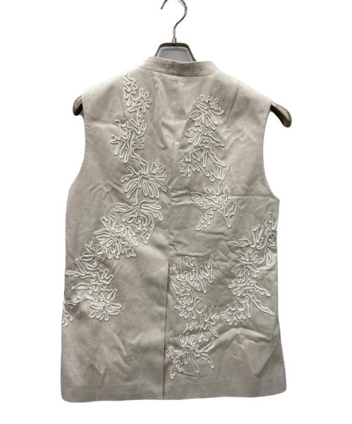 Adam et Rope（アダム エ ロペ）Adam et Rope (アダム エ ロペ) Adam et Rope　ジレ ベージュ×ホワイト サイズ:FREE 未使用品の古着・服飾アイテム