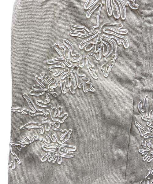Adam et Rope（アダム エ ロペ）Adam et Rope (アダム エ ロペ) Adam et Rope　ジレ ベージュ×ホワイト サイズ:FREE 未使用品の古着・服飾アイテム