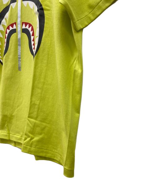 A BATHING APE（アベイシングエイプ）A BATHING APE (アベイシングエイプ) A BATHING APE半袖カットソー グリーン×ホワイト サイズ:XLの古着・服飾アイテム