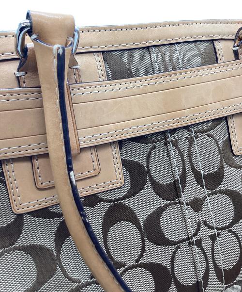 COACH（コーチ）COACH (コーチ) COACH　シグネチャー　ハンドバッグ ベージュの古着・服飾アイテム
