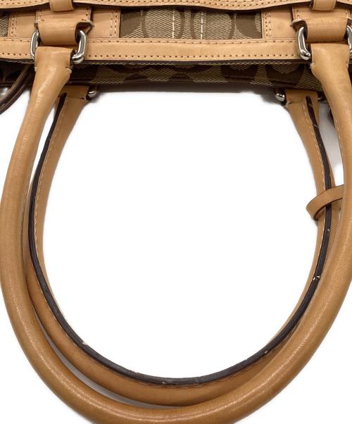 COACH（コーチ）COACH (コーチ) COACH　シグネチャー　ハンドバッグ ベージュの古着・服飾アイテム