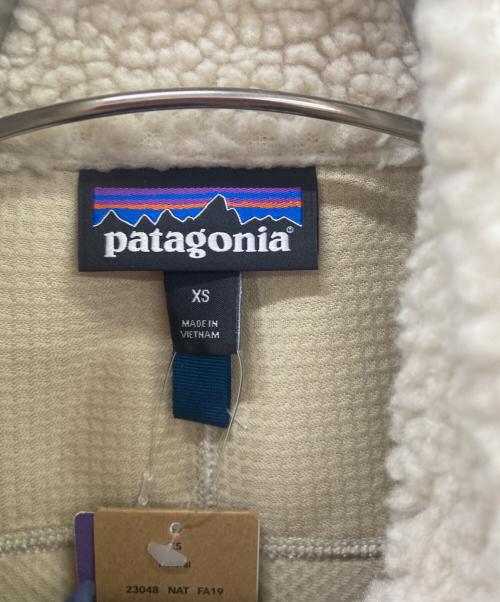 Patagonia（パタゴニア）Patagonia (パタゴニア) Patagoniaフリースベスト アイボリー サイズ:xs 未使用品の古着・服飾アイテム