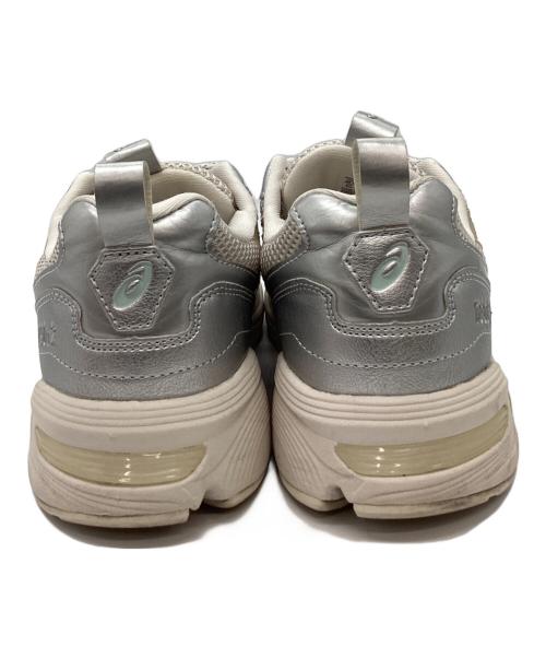 asics（アシックス）asics (アシックス) asics　ローカットスニーカー ホワイト×グレー サイズ:24㎝の古着・服飾アイテム