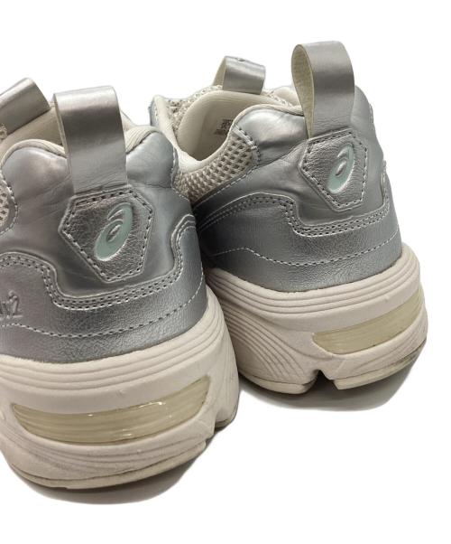 asics（アシックス）asics (アシックス) asics　ローカットスニーカー ホワイト×グレー サイズ:24㎝の古着・服飾アイテム