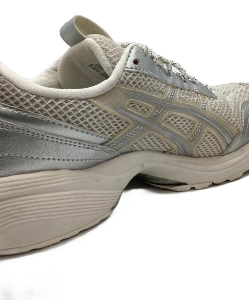 asics（アシックス）asics (アシックス) asics　ローカットスニーカー ホワイト×グレー サイズ:24㎝の古着・服飾アイテム