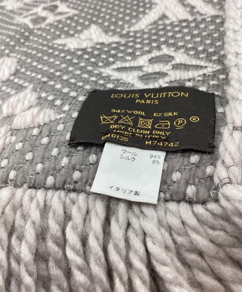 LOUIS VUITTON（ルイ ヴィトン）LOUIS VUITTON (ルイ ヴィトン) LOUIS VUITTON　　エシャルプ・ロゴマニアマフラー グレーの古着・服飾アイテム