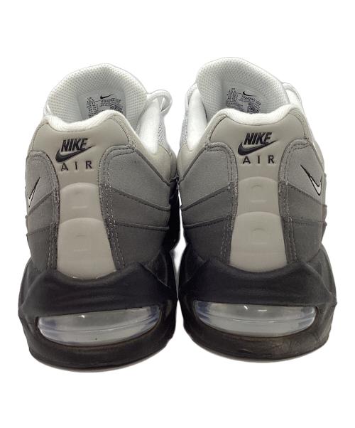 NIKE（ナイキ）NIKE (ナイキ) スニーカー グレー×ホワイト サイズ:28.5の古着・服飾アイテム