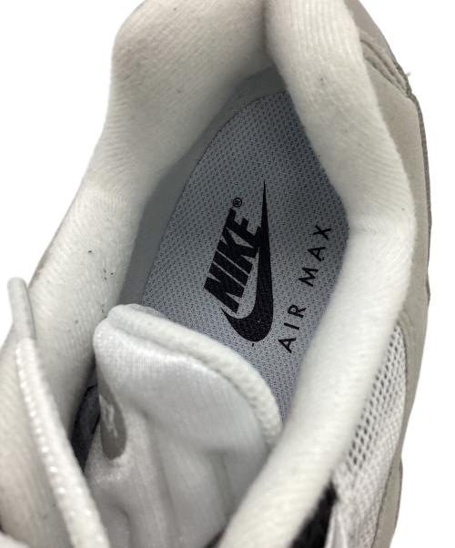 NIKE（ナイキ）NIKE (ナイキ) スニーカー グレー×ホワイト サイズ:28.5の古着・服飾アイテム