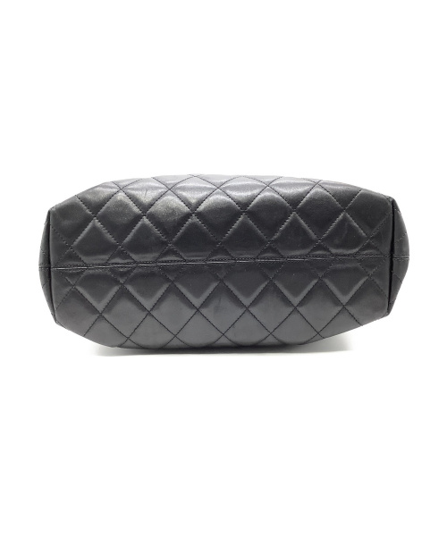 CHANEL（シャネル）CHANEL (シャネル) トートバッグ ブラック マトラッセ ラムスキン 5970778の古着・服飾アイテム