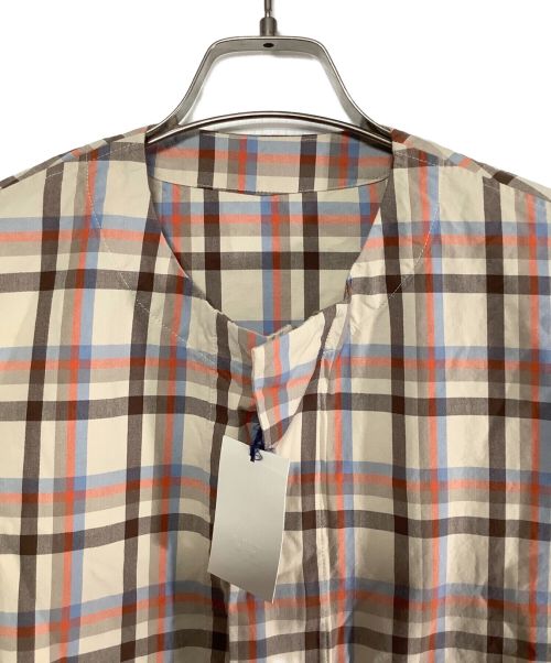 HELLY HANSEN（ヘリーハンセン）HELLY HANSEN (ヘリ―・ハンセン) ネイバーワークブルゾン ベージュ サイズ:M 未使用品の古着・服飾アイテム