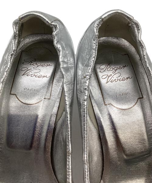 Roger Vivier（ロジェ ヴィヴィエ）Roger Vivier (ロジェ ヴィヴィエ) ヒールパンプス シルバーカラー サイズ:36の古着・服飾アイテム