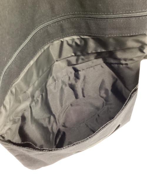 mara mea（マラメア）mara mea (マラメア) BEAMS (ビームス) おむつポーチ ブラック×ホワイト 未使用品の古着・服飾アイテム