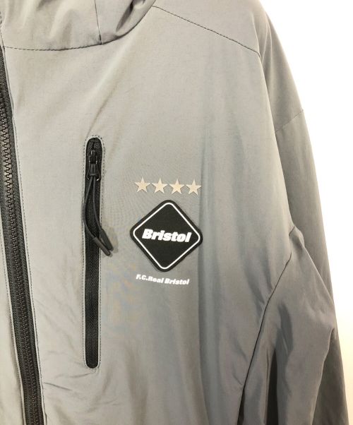 F.C.R.B.（エフシーレアルブリストル）F.C.R.B. (エフシーアールビー) LYCRA HOODED BLOUSON グレー サイズ:Sの古着・服飾アイテム