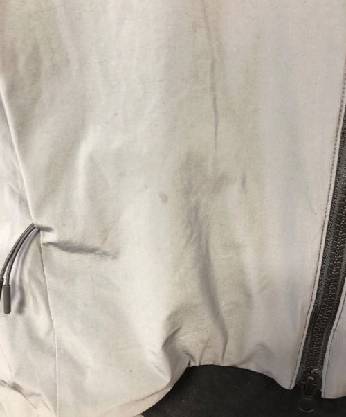 F.C.R.B.（エフシーレアルブリストル）F.C.R.B. (エフシーアールビー) LYCRA HOODED BLOUSON グレー サイズ:Sの古着・服飾アイテム