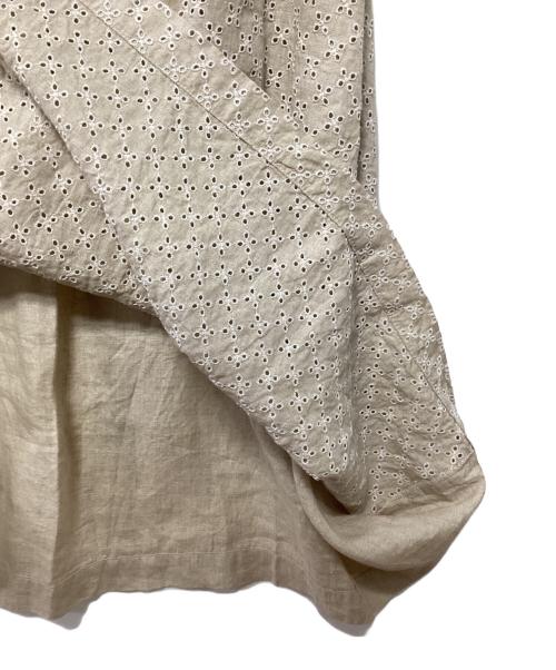 TSUHARU by samansa Mos2（ツハル バイ サマンサモスモス）TSUHARU by samansa Mos2 (ツハル バイ サマンサモスモス) bul bul (バルバル) エプロンワンピース ベージュ サイズ:Fの古着・服飾アイテム