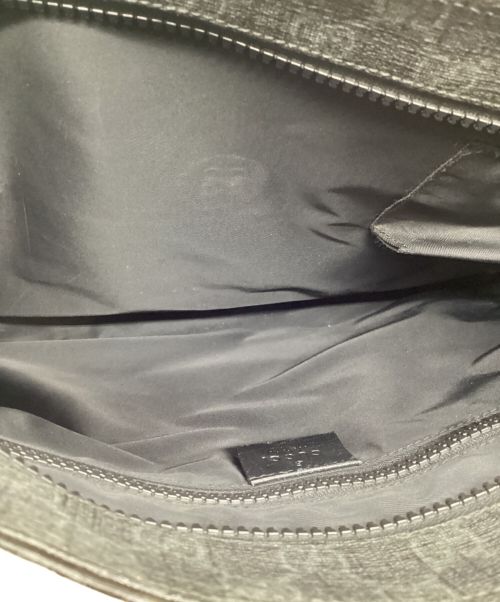 GUCCI（グッチ）GUCCI (グッチ) GGスプリーム ショルダーバッグ ブラックの古着・服飾アイテム