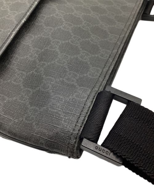 GUCCI（グッチ）GUCCI (グッチ) GGスプリーム ショルダーバッグ ブラックの古着・服飾アイテム