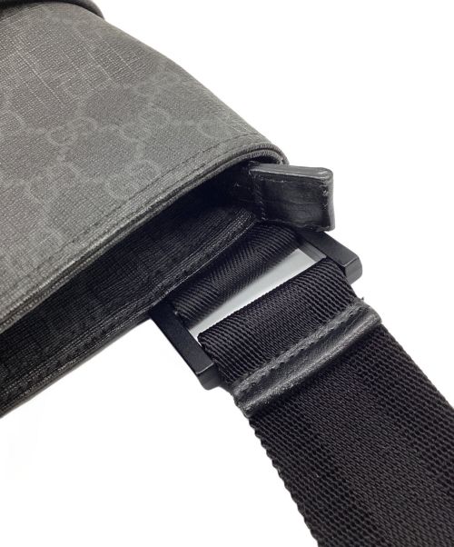 GUCCI（グッチ）GUCCI (グッチ) GGスプリーム ショルダーバッグ ブラックの古着・服飾アイテム