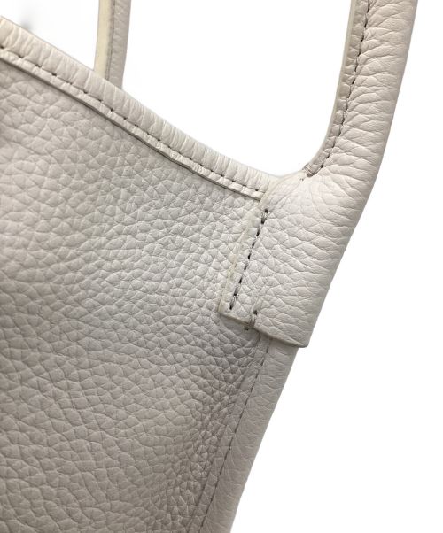 VASIC（ヴァジック）VASIC (ヴァジック) PORT MINI MINI ホワイトの古着・服飾アイテム