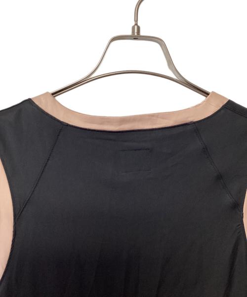 Needles（ニードルズ）Needles (ニードルズ) ノースリーブカットソー ブラック×ピンク サイズ:XSの古着・服飾アイテム