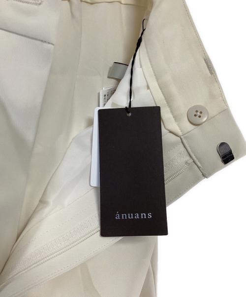 anuans（アニュアンス）anuans (アニュアンス) ポケットデザインテーパードパンツ アイボリー サイズ:S 未使用品の古着・服飾アイテム