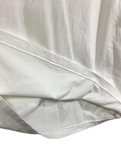 blurhms ROOTSTOCK（ブラームスルーツストック）blurhms ROOTSTOCK (ブラームスルーツストック) Tシャツ ホワイト サイズ:SIZE 3の古着・服飾アイテム