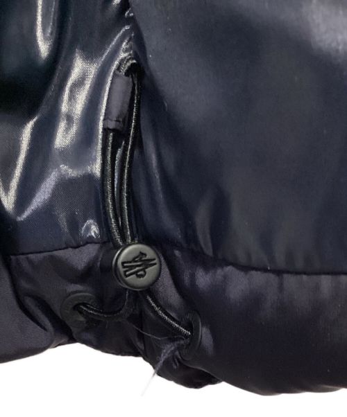 MONCLER（モンクレール）MONCLER (モンクレール) モンクラ ダウンジャケット ネイビー サイズ:1の古着・服飾アイテム